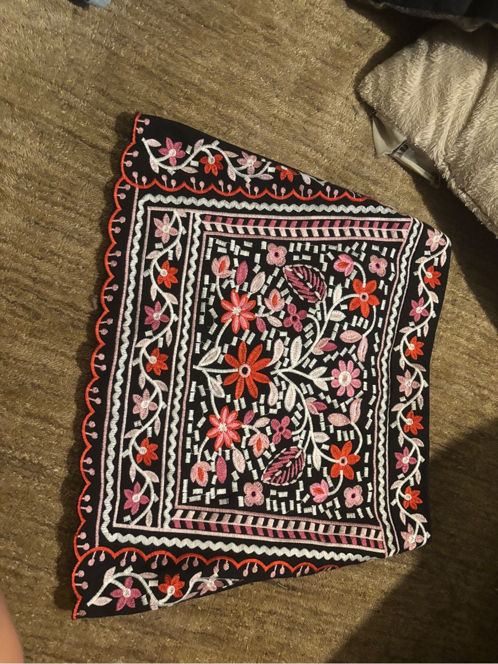 Pattern mini skirt